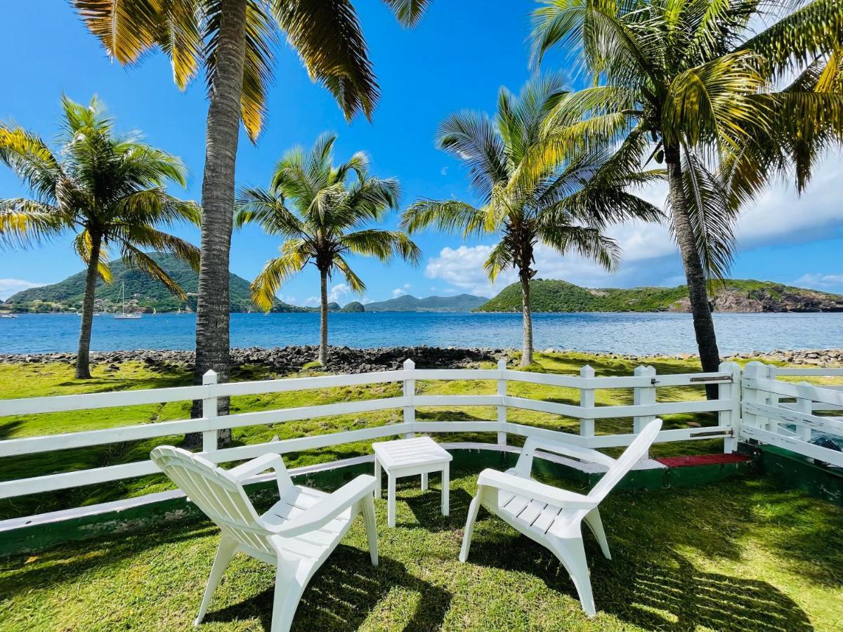 Blue Lagoon, Cottage Les Pieds Dans L Eau Terre-De-Haut Bagian luar foto
